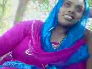 Panjabi tante angabe handjob im die park