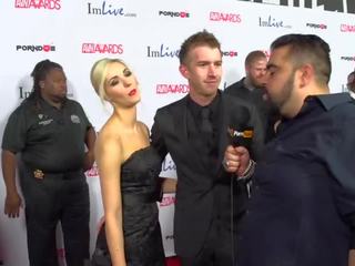 Pornhubtv sophia knight & danny d roșu covor 2015 avn interviu