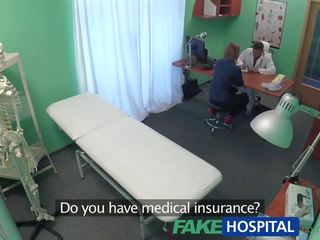 Fakehospital meditsiiniline mees fucks patsient pärit taga