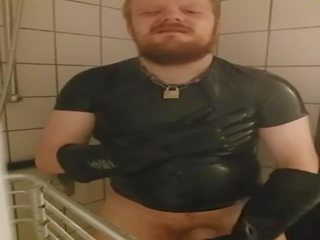 Rubbercub wanking in padusan