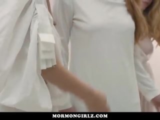 Mormongirlz- 二 女の子 準備する アップ 赤毛 プッシー