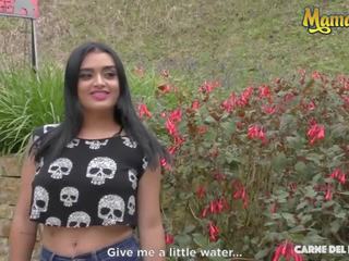ג'וליה cruz עסיסי תחת colombiana לטינית נוער מקבל הלם ב שלישיה מחוץ xxx סרט וידאו