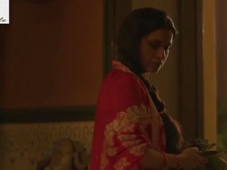 Rasika dugal отличен секс филм сцена с баща в право в mirzapur мрежа серия